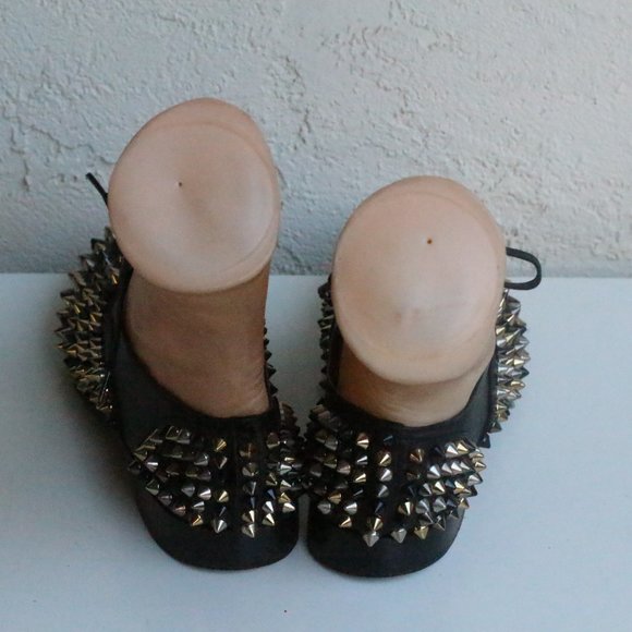 Christian Louboutin Fred Spike Flats - Picture 6 of 11